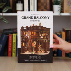 Grand Balcony Book Nook - Image 11