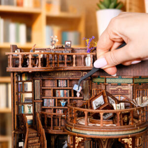 Grand Balcony Book Nook - Image 5